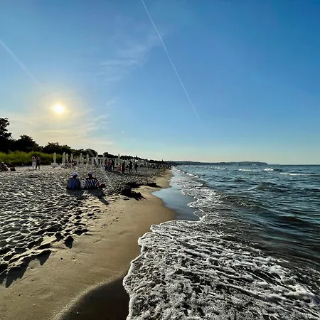 Family & Friends, 70 M2 Balcony, Only 3 Min To The Beach! Free Parking * Сопот