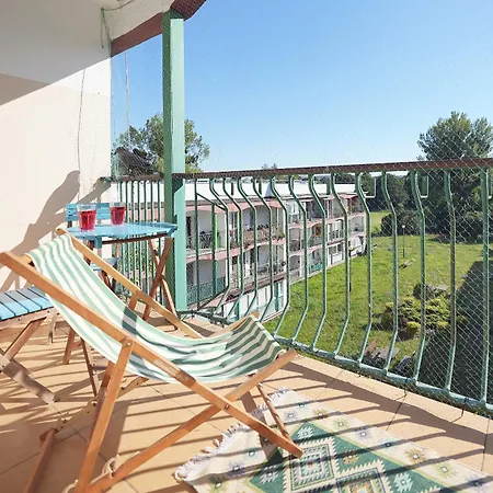 Apartment Family & Friends, 70 M2 Balcony, Only 3 Min To The Beach! Free Parking