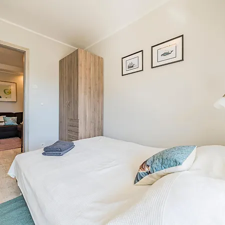 Апартаменти Family & Friends, 70 M2 Balcony, Only 3 Min To The Beach! Free Parking *
